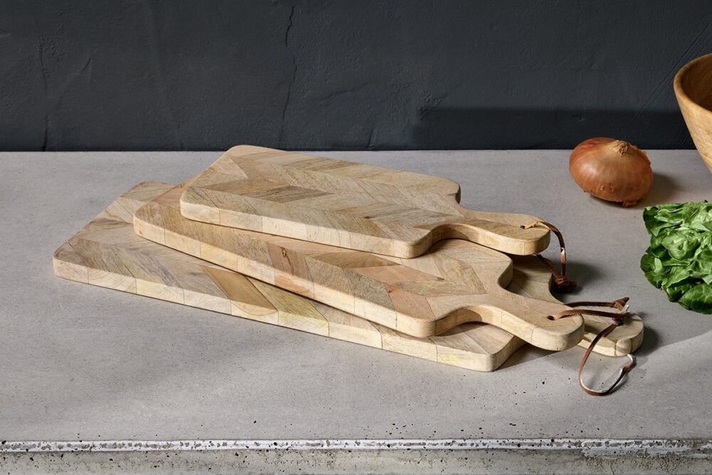 Nalbari Chopping Board - Mango Wood - Large 2 x 60 x 20cm