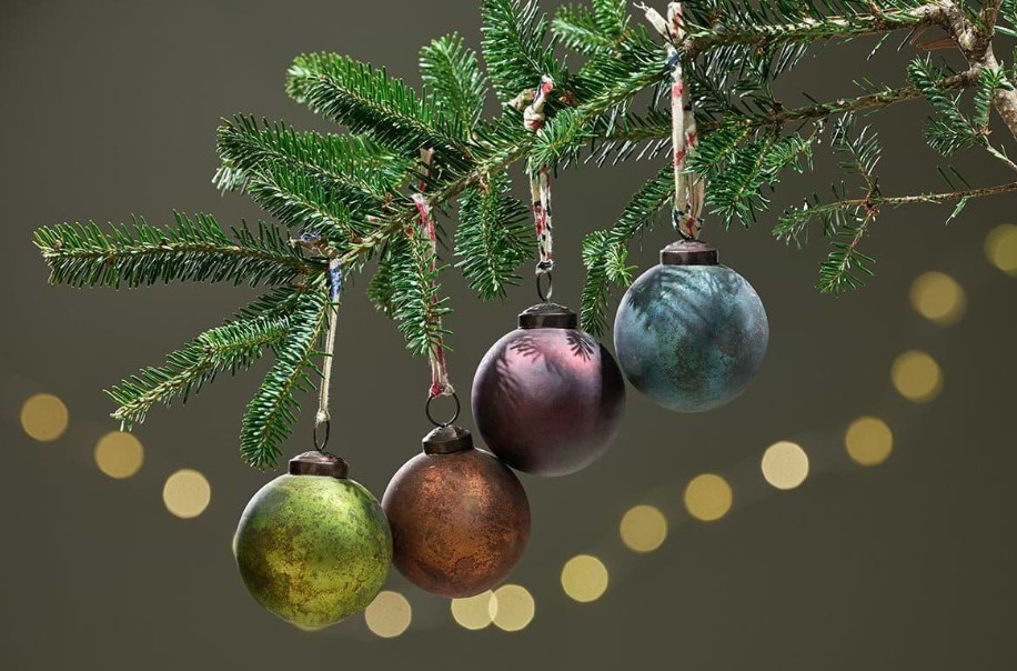 Oko Baubles - Mixed Colours- (Set of 4) - 7.5 X 7cm (dia)